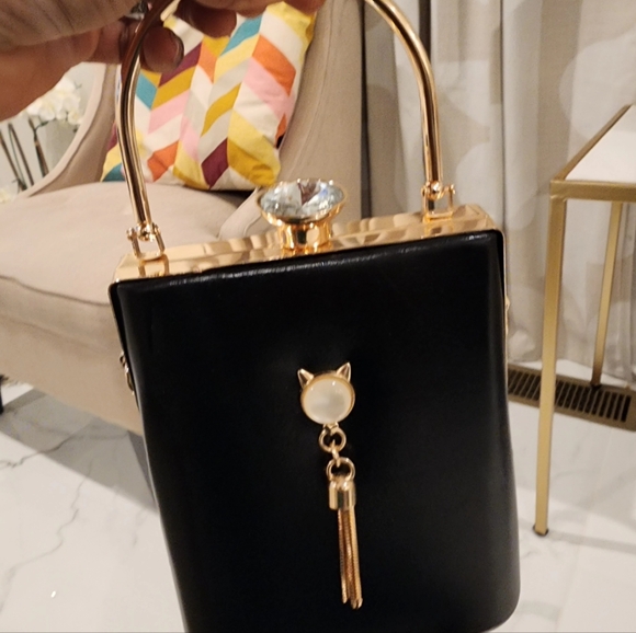 Bags - Picture 2 of 3